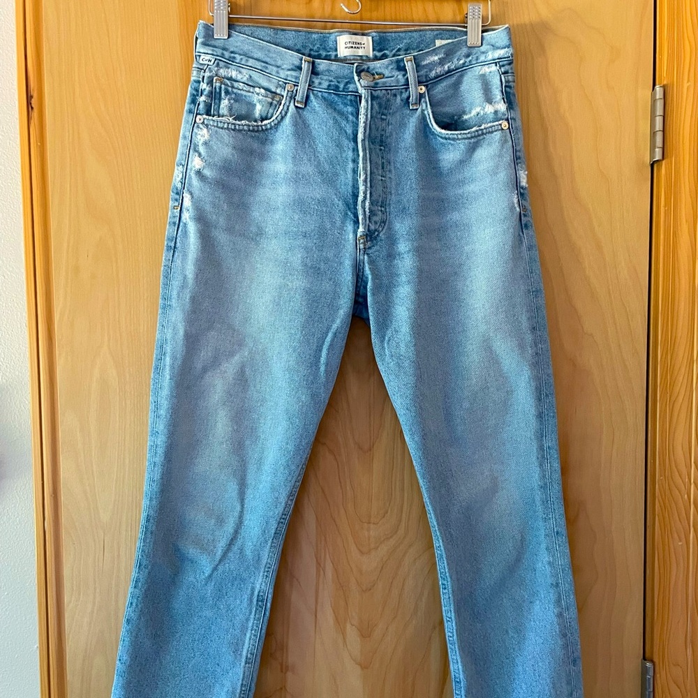 Citizens of Humanity Charlotte High Rise Straight Jeans in size 27. Button fly.